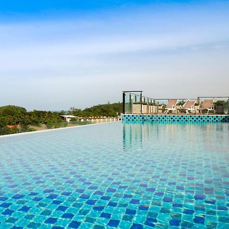 Ozone Condotel By Resava Kata Beach  Buitenkant foto
