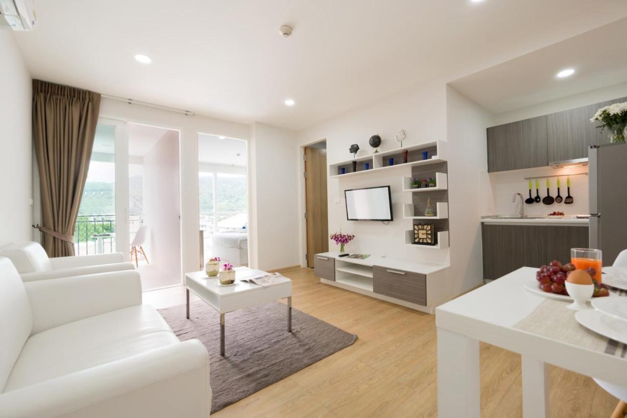 Ozone Condotel By Resava Kata Beach  Buitenkant foto