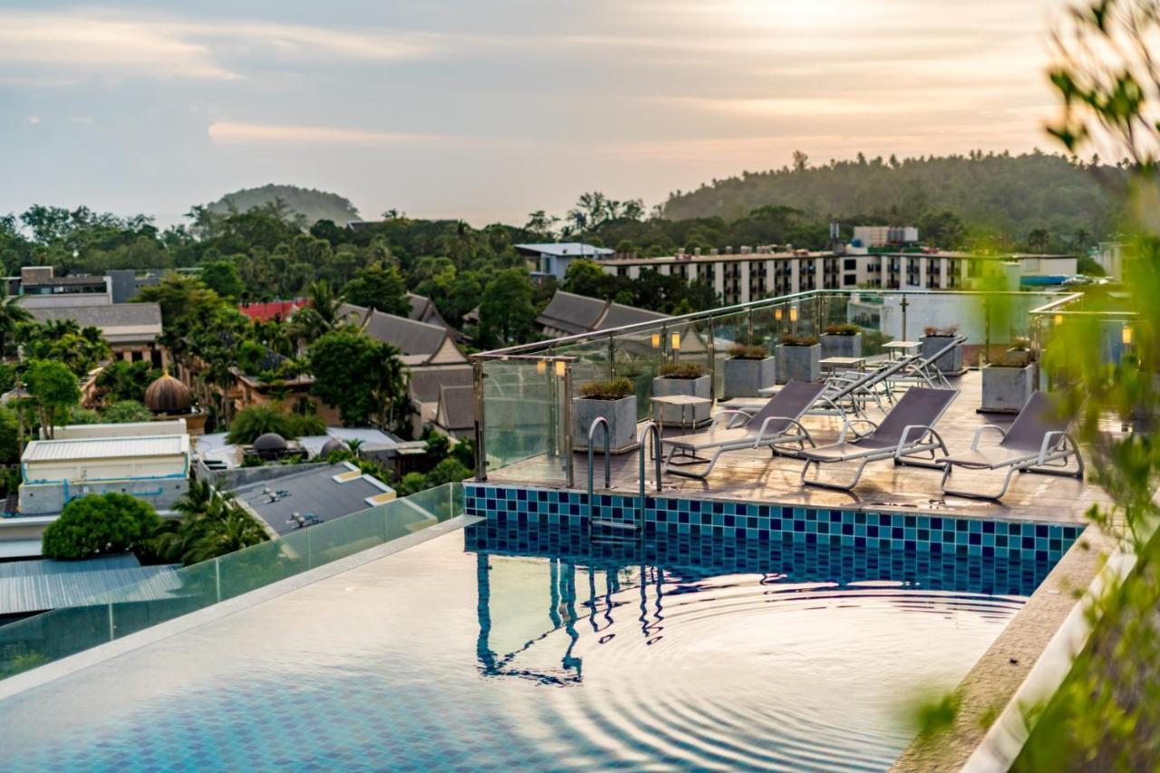 Ozone Condotel By Resava Kata Beach  Buitenkant foto